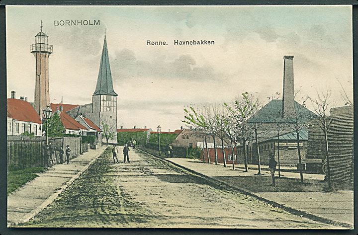 Rønne, Havnebakken med fyrtårn og badeanstalt. F. Sørensen no. 470. Kvalitet 9