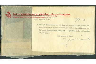 Pergamyn kuvert med indlagt meddelelse fra Omkarteringspostkontoret dateret d. 3.1.1973. 