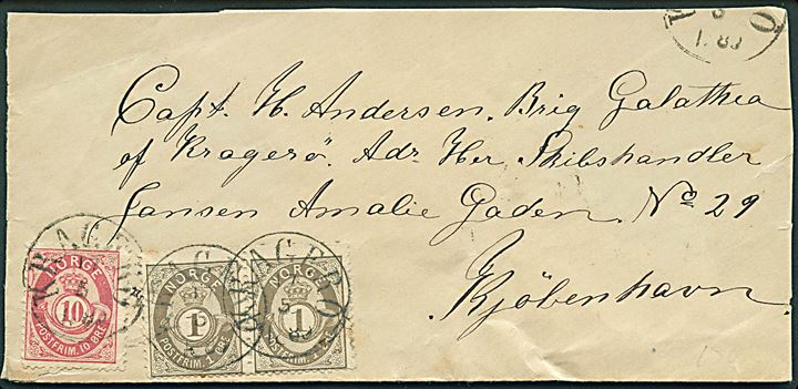 1 øre (par) og 10 øre Posthorn på brev annulleret Kragerø d. 17.5.1880 til Capt. H. Andersen, Brig Galathea af Kragerø i Kjøbenhavn, Danmark. Skibet forliste 1882. Del af bagside mgl.