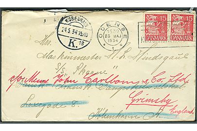 15 øre Karavel (2) på brev fra Odense d. 23.5.1934 til sømand ombord på S/S Skaane via rederiet Dansk-Fransk D/S i København - eftersendt til Grimsby, England.