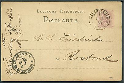 5 pfg. helsagsbrevkort annulleret med enringsstempel Hadersleben 1 *b d. 31.3.1885 til Rostock.