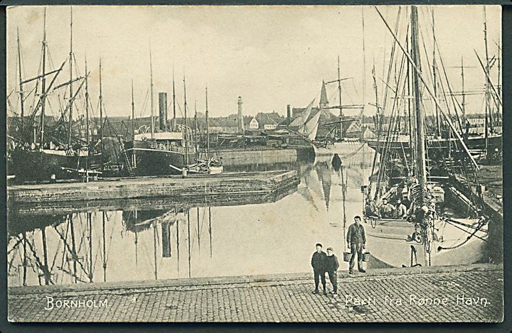 Bornholm. Parti ved Rønne havn. Frits Sørensens no. 19. 