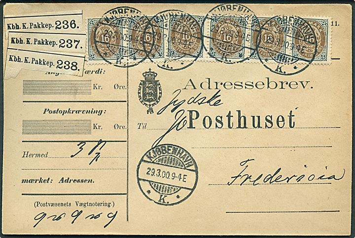 16 øre Tofarvet (6) på adressebrev for tre pakker fra Kjøbenhavn d. 29.8.1900 til Fredericia.