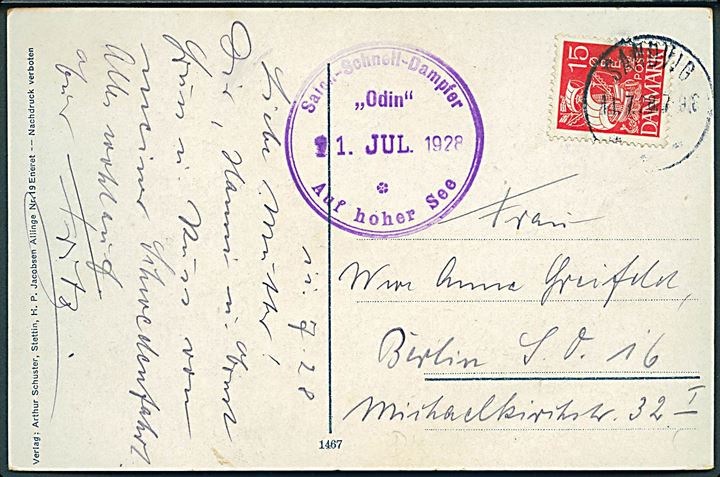 15 øre Karavel på brevkort (Havneparti fra Allinge med sejlskibe) stemplet Sandvig d. 11.7.1928 og sidestemplet med privat skibsstempel Salon-Schnell-Dampfer Odin Auf hoher See d. 11.7.1928 til Berlin, Tyskland.