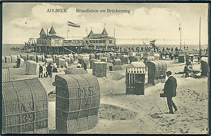 Ahlbeck. Strandleben am Brückensteg. Arthur Schuster no. 736. 