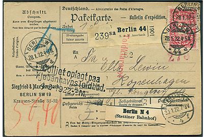 40 pfg. og 10 mk. (5) Infla udg. på for- og bagside af internationalt adressekort for pakke fra Berlin d. 28.1.1922 til København, Danmark. 