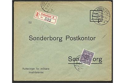 Ufrankeret anbefalet kuvert Kvittering for militær Invaliderente fra København V d. 31.10.1939 til Sønderborg. Påsat 15 øre Portomærke stemplet Sønderborg d. 2.12.1939.