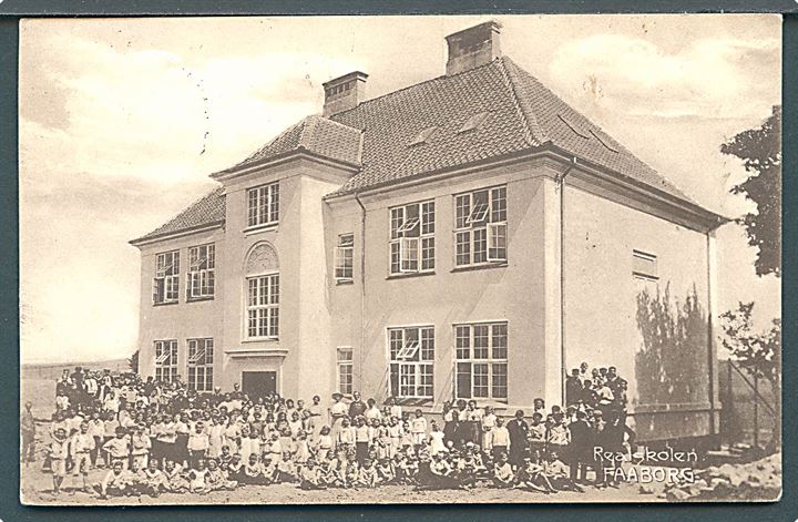 Faaborg realskole med elever. M. Mikkelsen no. 25768.