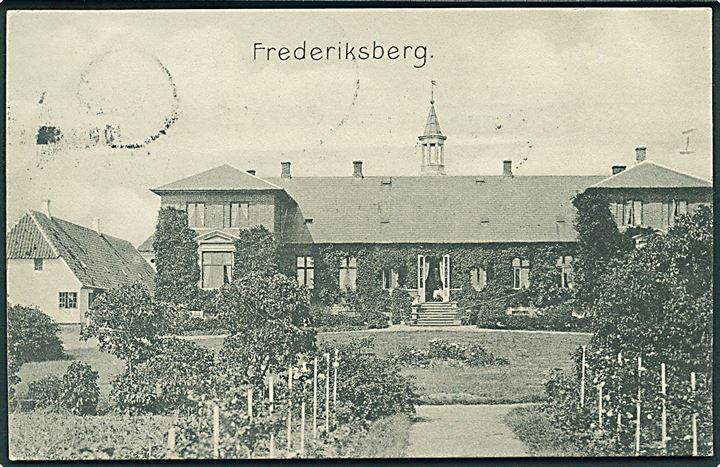 5 øre Fr. VIII på brevkort (Godset Frederiksberg, Langeland) annulleret med stjernestempel LINDELSE og sidestemplet Rudkjøbing d. 24.10.1907 til København.