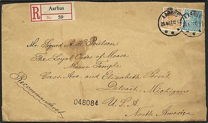 40 øre Chr. X og 25 øre Karavel på anbefalet brev fra Aarhus d. 29.1.1927 til Detroit, USA. Bagklap mangler.