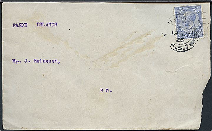 Engelsk 2½d George V på brev stemplet London F.S.7 d. 12.7.1926 til Bø, Færøerne. På bagsiden svagt ank.stempel Thorshavn d. 19.7.1926. Revet i højre side.