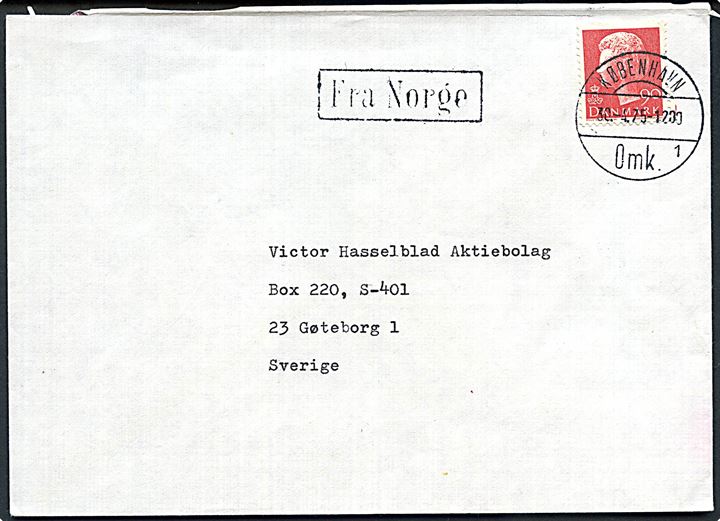 90 øre Margrethe på brev annulleret København d. 30.4.1975 og sidestemplet Fra Norge til Göteborg, Sverige.