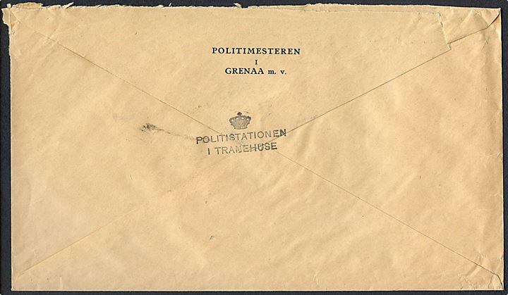 Ufrankeret 2. vægt kl. brev fra Politistationen i Tranehuse med bureaustempel Grenaa - Gerrild - Ryomgaard T.11 d. 27.8.1941 til Grenaa. Udtakseret i enkeltporto med 15 øre Portomærke (2) stemplet Grenaa d. 28.8.1941.