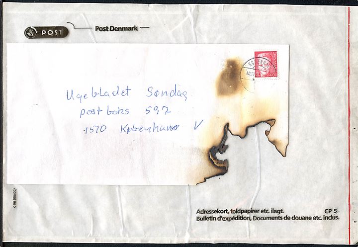 4 kr. Margrethe på brandskadet brev stemplet i København d. 10.12.2002 til København. Ved meddelelse fra Vestjyllands Postcenter dateret d. 9.12.2002.