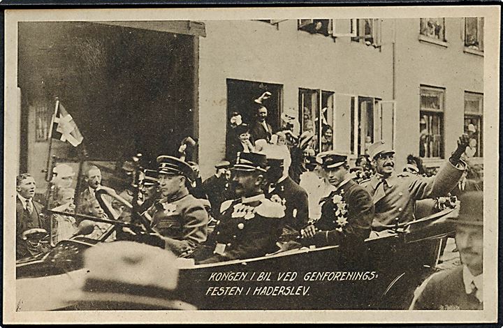 Genforeningsfesten 1920. Haderslev. Kong Christian d. 10 i bil. Stenders no. 2341. 