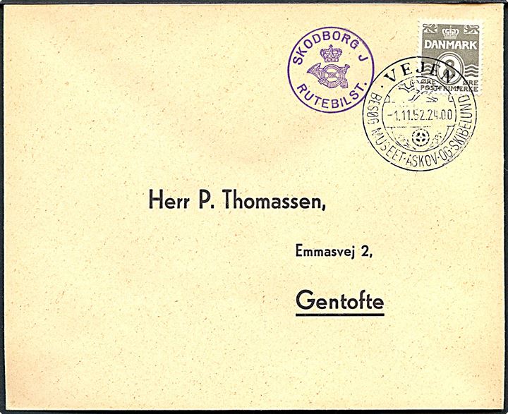 8 øre Bølgelinie på filatelistisk tryksag annulleret Vejen d. 1.11.1952 og sidestemplet med posthornstempel SKODBORG J. RUTEBILST. til Gentofte.