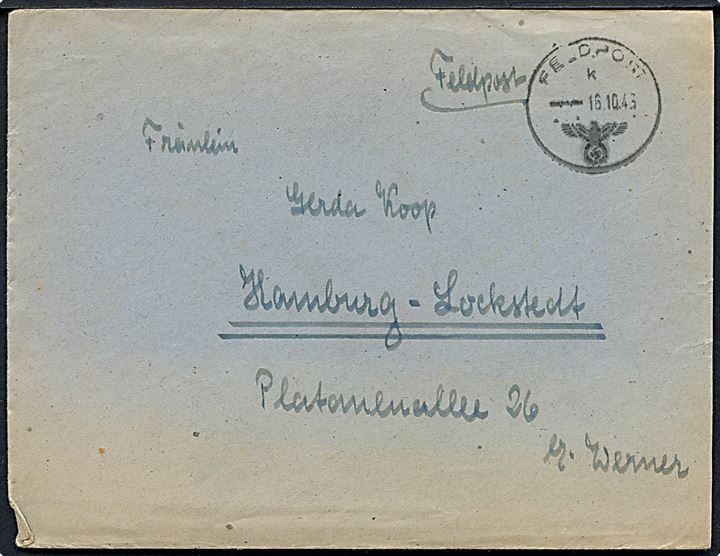 Ufrankeret tysk feltpostbrev stemplet Feldpost k d. 16.10.1943 til Hamburg. Sendt fra soldat ved feldpost-nr. 07445B (= 1. Batterie schwere Reserve-Artillerie-Abteilung 58) stationeret ved Ribe.