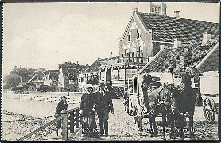 Fanø. Parti fra Nordby med Hotel Nordby. J. N. Hansens Boghandel no. 13058. 
