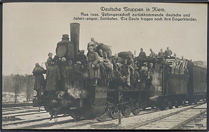Tyske og østrig-ungarske krigsfanger ombord på russisk tog i Kiev i 1918. U/no.
