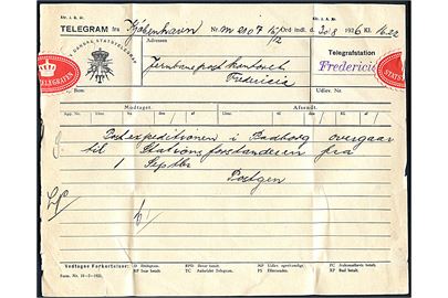 Tjenestetelegram fra Generaldirektoratet for Postvæsenet i København d. 30.6.1926 modtaget i Fredericia til Jernbanepostkontoret i Fredericia vedr. at postekspeditionen i Padborg overgår til stationsforstanderen pr. 1.9.1926.