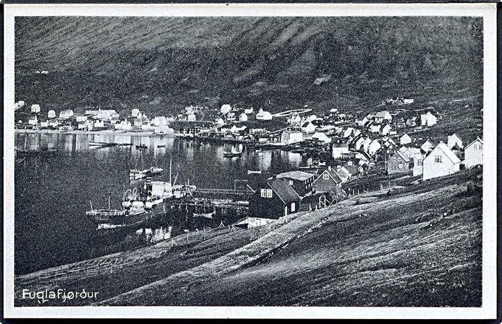 Fuglefjord, havneparti med dampskib. Stenders no. 69849. Kvalitet 8