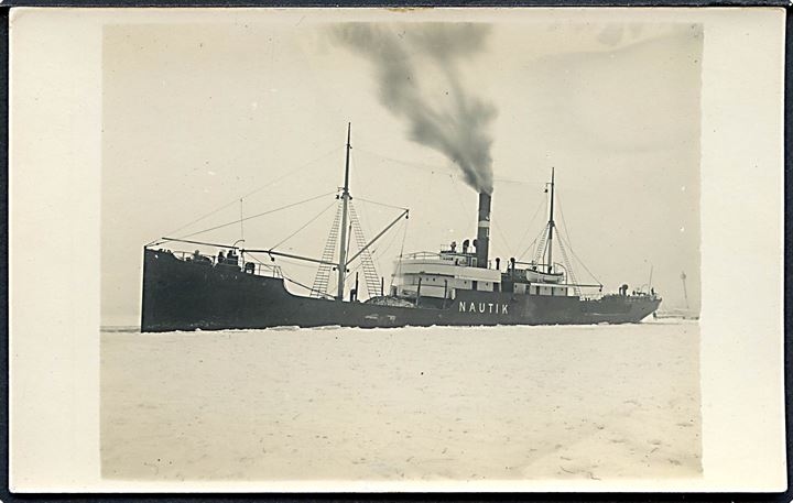 “Nautik”, S/S, Dampskibsselskabet Vesterhavet under isvinter i 1920’erne. Fotokort u/no. Kvalitet 8