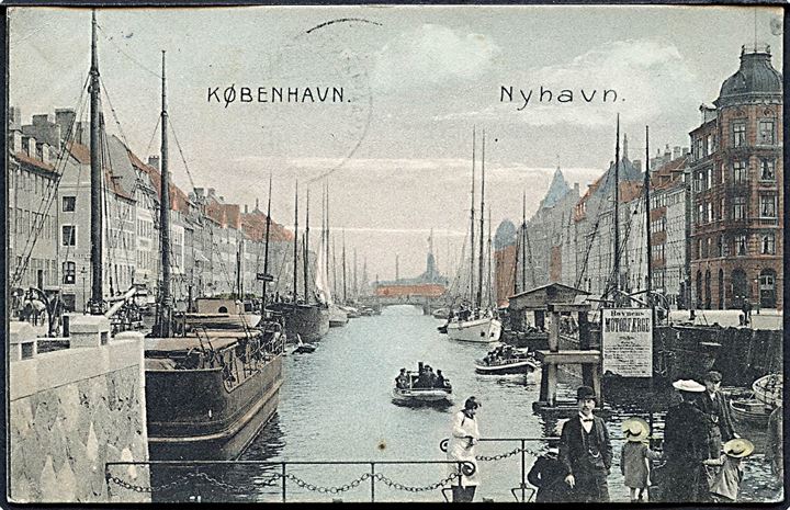 Købh., Nyhavn med skibe og Havnens Motorfærges anløbssted. Stenders no. 10794. Kvalitet 8