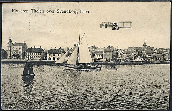 Robert Thelen med sin flyver over Svendborg havn 1911. OJB no. 32. Kvalitet 7