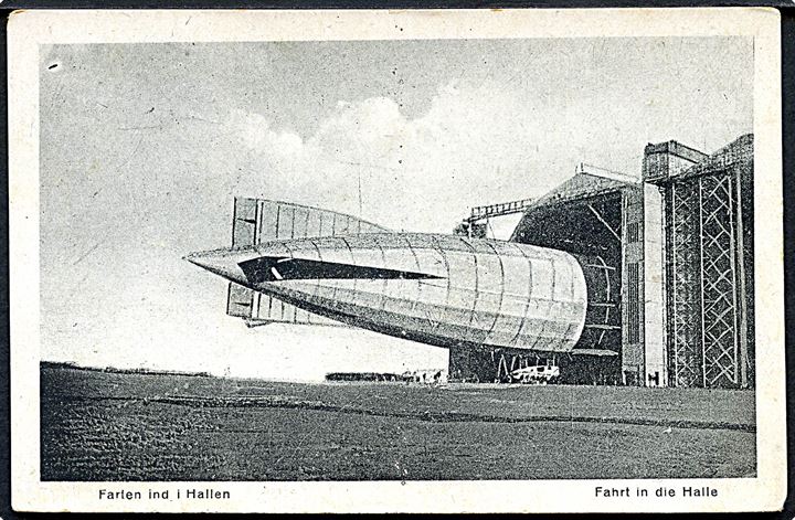 Marineluftskib og hangar ved Zeppelinbasen i Tønder. M. Glückstadt & Münden no. 82415. Kvalitet 7
