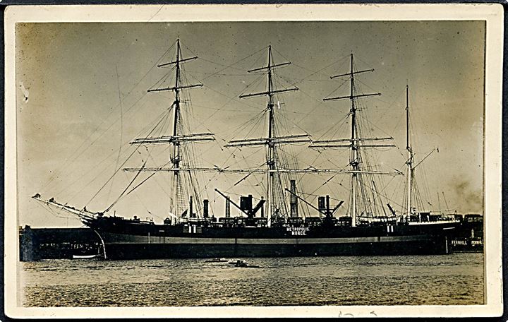 Norge. “Metropolis”, 4-m. bark i neutralitetsbemaling. Sænket af tysk Ubåd U61 d. 24.4.1917. Fotokort u/no. Kvalitet 7