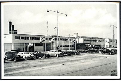 Kastrup lufthavn, hovedbygningen. F. Munthe-Østerbye no. 10798. Kvalitet 9