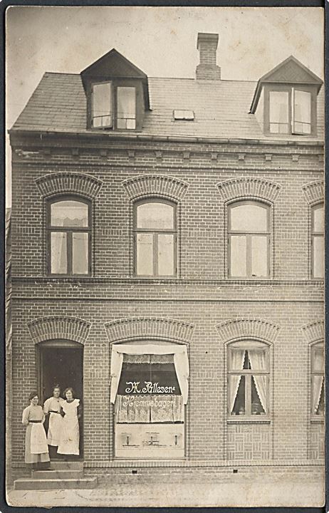 Fredericia, Jyllandsgade 63 med Maren Pallesen’s Hjemmebageri. Åbnet 10.9.1909. Fotokort u/no.  Kvalitet 7
