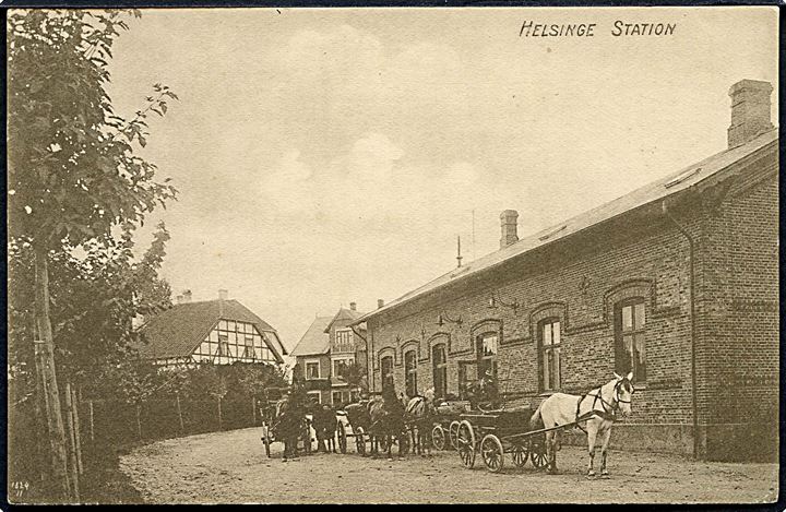Helsinge, jernbanestation med hestevogne. Svegård u/no. Kvalitet 8