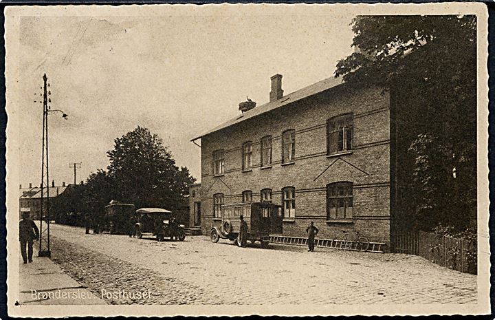 Brønderslev, postkontor med omnibus. Stenders no. 56781. Kvalitet 7
