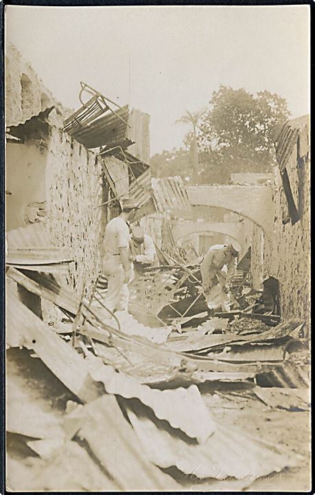 D.V.I., St. Croix, Christiansted, efter kasernebranden 1914. A. Lauridsen u/no. Kvalitet 8