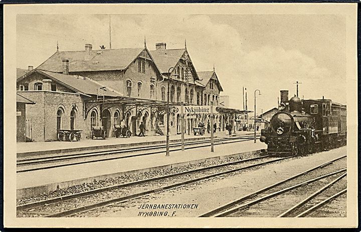 Nykøbing F., jernbanestation med damptog. P. Alstrup no. 1860. Kvalitet 9