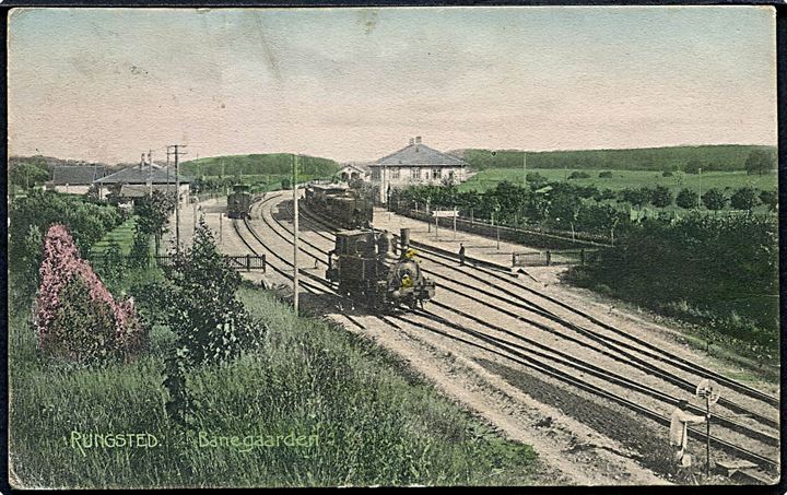 Rungsted, jernbanestation med damplokomotiv. Stenders no. 3741. Kvalitet 7