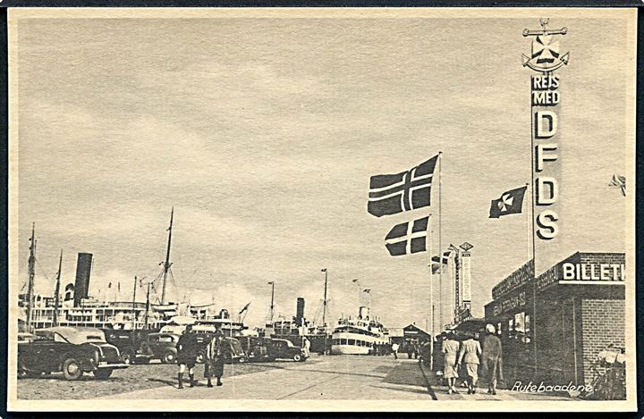 Frederikshavn havn med Rutebaadene. D. F. D. S. Stenders, Frederikshavn no. 2. 