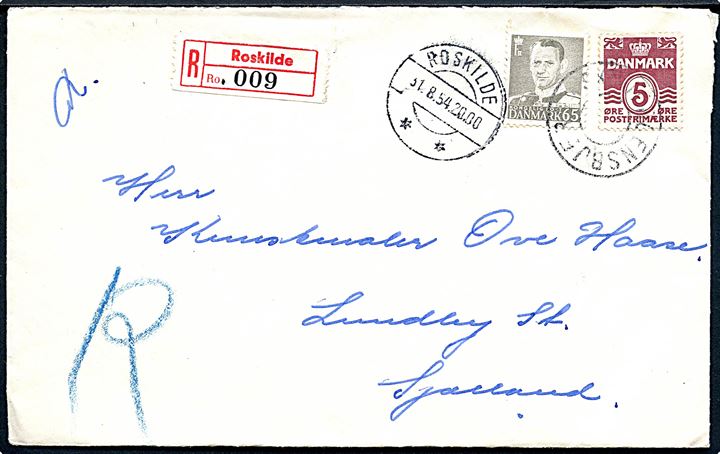 5 øre Bølgelinie og 65 øre Fr. IX på anbefalet brev annulleret med udslebet stjernestempel SKT. JØRGENSBJERG og sidestemplet Roskilde d. 31.8.1954 til Lundby St.