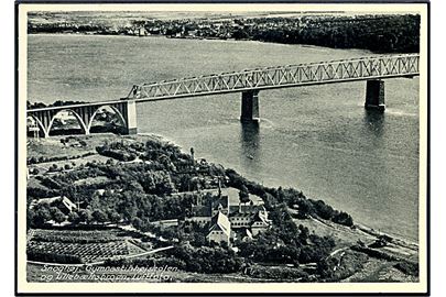 Snoghøj. Gymnastikhøjskolen og Lillebæltsbroen. Luftfoto. Rudolf Olsens Kunstforlag no. 7188. 