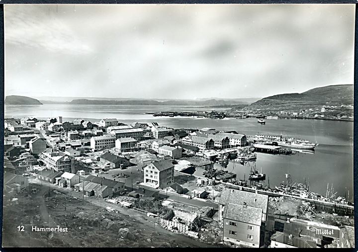 Norge. Hammerfest med havnen. Mittet & Co. 12. 