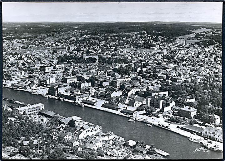 Norge. Frederikstad set fra luften. K. Harstad no. 46 B 18. 