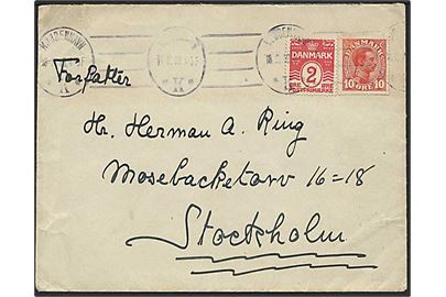 2 øre Bølgelinie og 10 øre Chr. X på 12 øre frankeret brev fra Kjøbenhavn d. 18.2.1919 til Stockholm, Sverige.