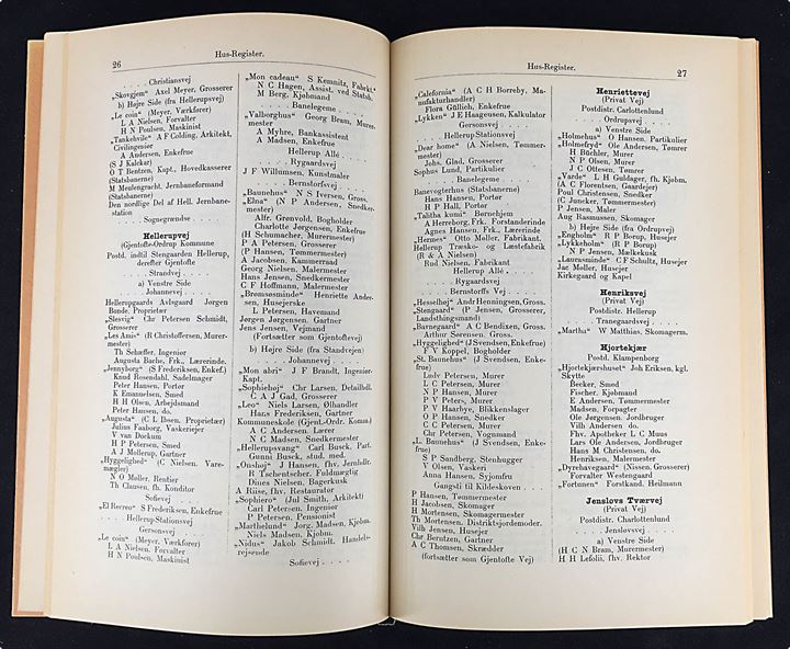 Vejviser for Gjentofte - Ordrup og Lyngby Kommune 1896. 112 sider med real-register, hus-register, person-register og fag-register, samt avertissement sider.