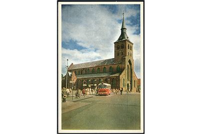 Odense. Sct. Knuds Kirke. Bus no. 3 holder ved busstoppested. Stenders, Odense no. 23. 