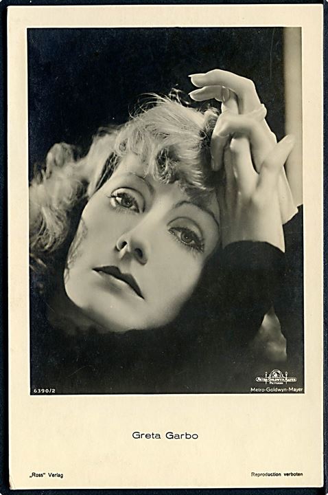 Miss Mary Pickford (Gladys Louise Smith). Famous cinema star serie. Beagles Postcards no. 120. H. 