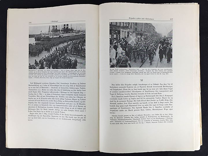 Danmark under Besættelsen ved Vilh. la Cour (red.). Illustreret hovedværk om besættelsen. 3 bind på 748+750+755 sider. 