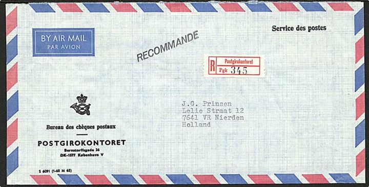 Ufrankeret fortrykt anbefalet luftpostkuvert sendt som postsag fra Postgirokontoret ca. 1970 til Nierden, Holland.