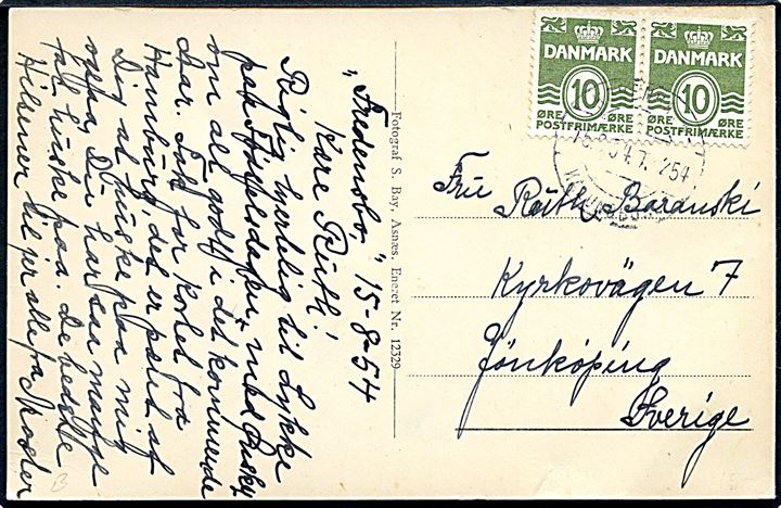 10 øre Bølgelinie i parstykke på brevkort dateret Fredensbo annulleret med bureaustempel København - Kalundborg T.254 d. 15.8.1954 til Jönköping, Sverige.