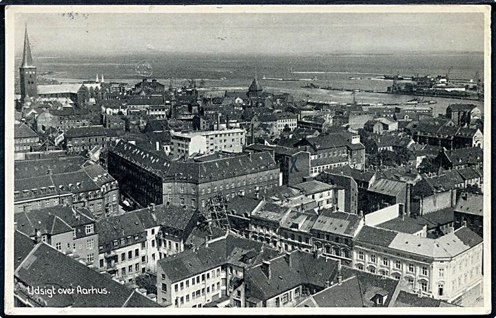 10 øre Bølgelinie, 15 øre Fr. IX og Esperanto mærkat på brevkort fra Aarhus d. 7.4.1949 til Rotterdam, Holland.